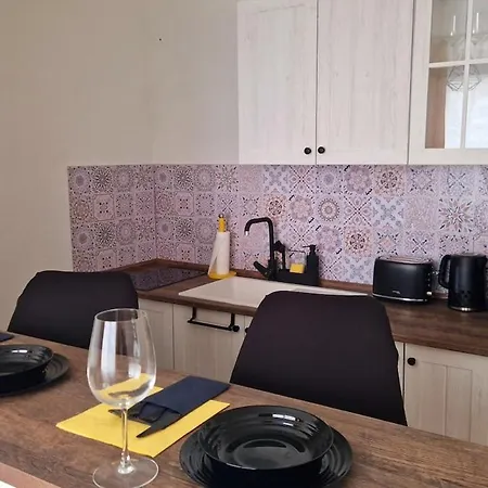 Little Apartment *